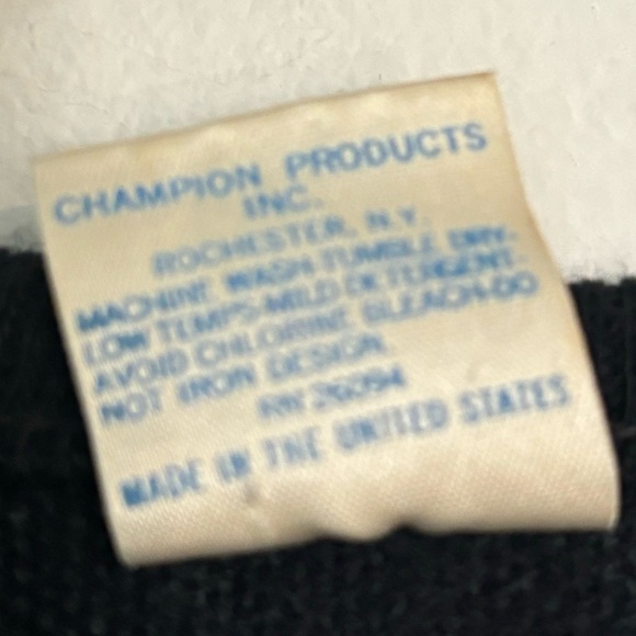 Vintage American Made Champion V-Neck Navy Hilton Head Island Sweater XL Unisex - Picture 5 of 7